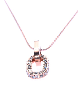 Unchain My Heart Necklace - Avery and May