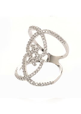 Love Me Knot Ring - Avery and May